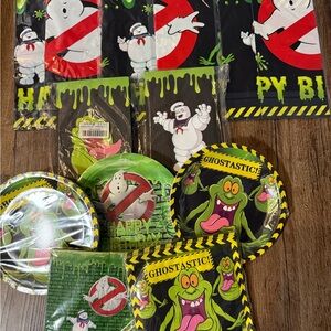 Party Supplies Set - Black, Green, Red